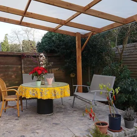 Xaviera's Bed and breakfast 4*