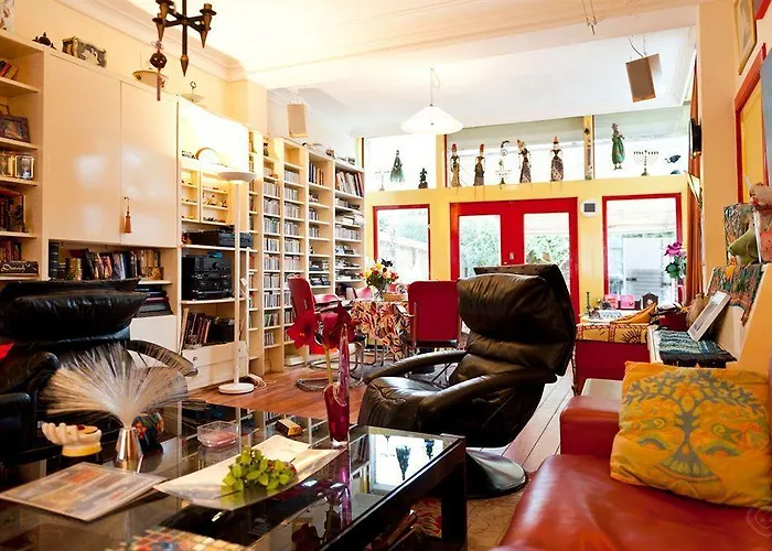 Bed & Breakfast Xaviera's 4*