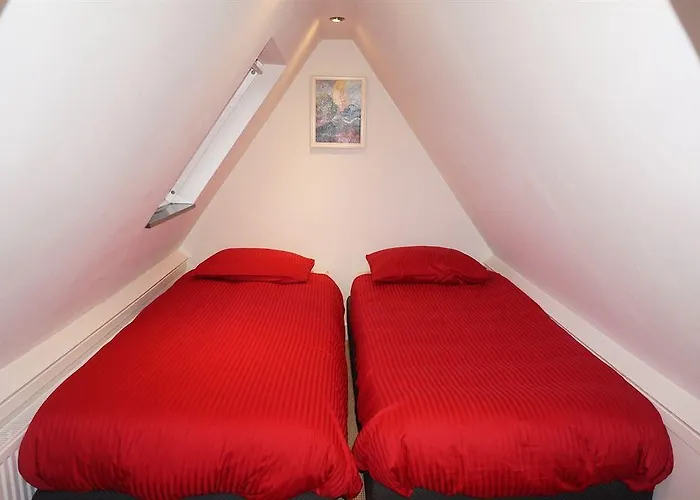 Xaviera's Bed & Breakfast 4*